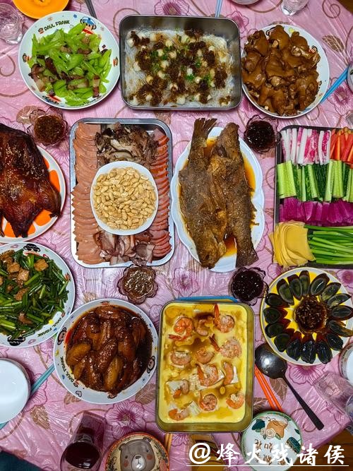 异乡成家乡，这顿团圆饭吃了16年