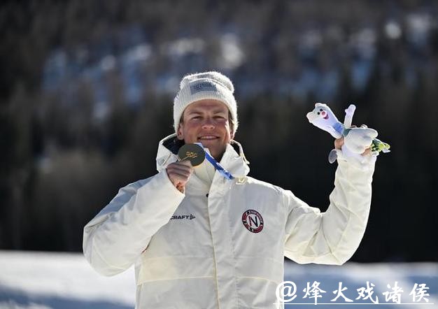 冬奥会 | 全天综合：钢架雪车陈文浩第四 花滑金博洋冬奥谢幕