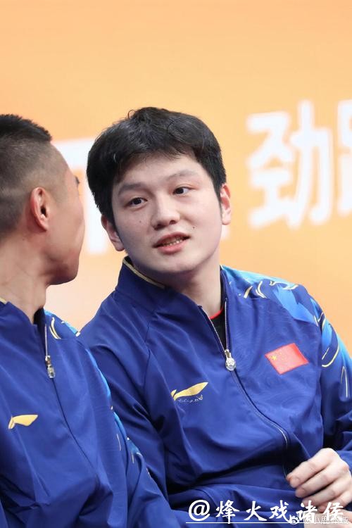 英超大神重磅出击！专家辉红论球13连红 徐野10连红