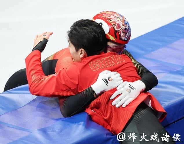 短道速滑综合：孙龙1000米夺银 荷兰队两金一纪录